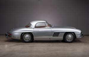 Image 9/47 of Mercedes-Benz 300 SL Roadster (1963)