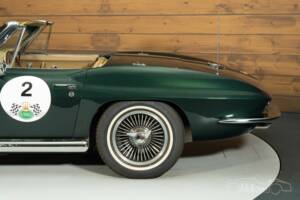 Obraz 8/8 pojazdu Chevrolet Corvette Sting Ray Convertible (1965)