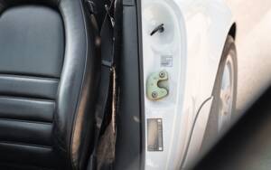 Image 28/48 of Porsche 911 Carrera 4 (1992)