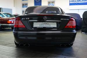 Image 7/22 de Mercedes-Benz CL 65 AMG (2005)