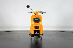 Afbeelding 3/33 van Piaggio Vespa 50 N Special (1974)