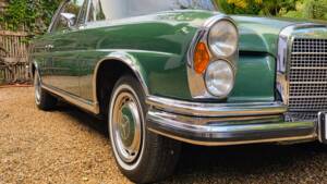 Bild 33/72 von Mercedes-Benz 280 SE 3,5 (1970)
