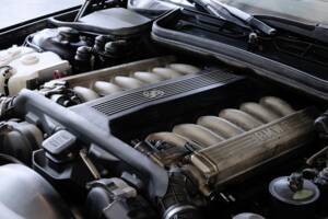 Imagen 29/37 de BMW 850i (1991)