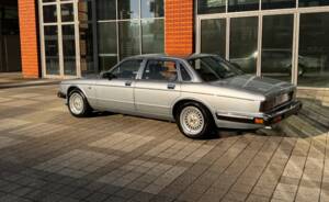 Image 4/29 de Daimler Double Six (1993)