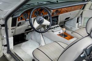 Image 15/27 of Aston Martin V8 EFi Volante (1987)