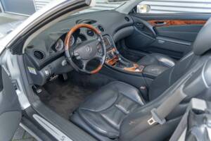 Image 6/8 de Mercedes-Benz SL 500 (2006)