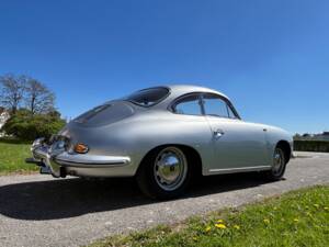 Image 13/63 of Porsche 356 C 1600 (1964)