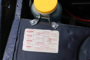 Image 51/56 of Peugeot 404 Coupé (1968)