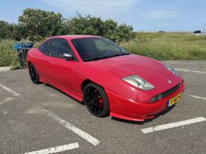 Imagen 2/8 de FIAT Coupé 1.8 16V (1999)