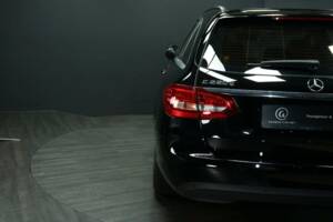Bild 32/49 von Mercedes-Benz C 220 d 4MATIC (2021)