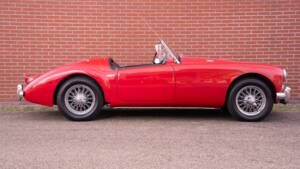 Image 8/8 of MG MGA 1500 (1956)
