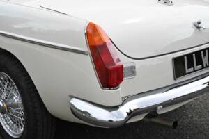Image 40/50 of MG MGB (1972)