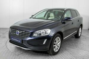 Image 16/50 de Volvo XC60 D3 (2017)