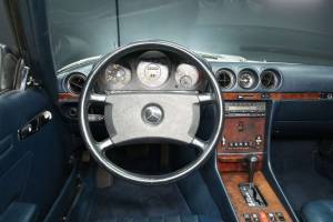 Image 13/30 of Mercedes-Benz 500 SL (1985)