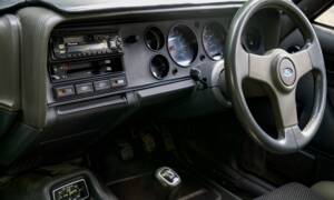 Bild 5/21 von Ford Capri 2,8i (1988)
