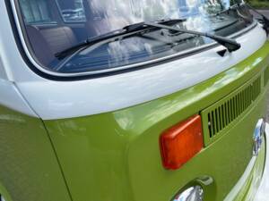 Image 7/73 of Volkswagen T2b Kombi (1978)