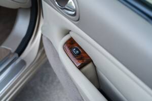 Image 34/91 de Jaguar XK8 4.0 (2000)