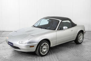 Bild 43/50 von Mazda MX-5 1.6 (1990)