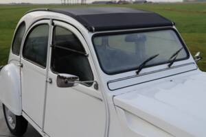 Image 22/50 of Citroën 2 CV 6 (1985)