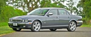Image 7/50 of Jaguar XJ 8 4.2 (2007)