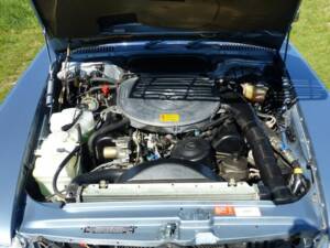 Mercedes-Benz 560 SL Roadster (R 107) diamantblau metallic 1989