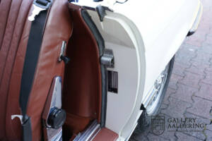 Bild 35/50 von Mercedes-Benz 380 SL (1982)