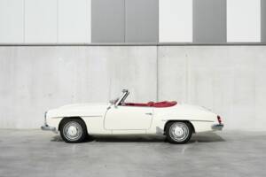 Afbeelding 4/35 van Mercedes-Benz 190 SL (1959)
