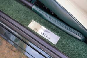 Bild 27/50 von Aston Martin DB 7 Vantage (2001)