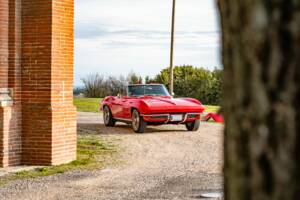 Image 2/64 of Chevrolet Corvette Sting Ray Convertible (1964)
