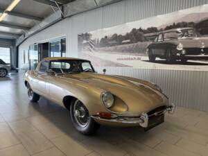 Image 6/18 de Jaguar Type E 4.2 (1967)