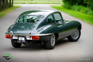 Image 54/61 de Jaguar Type E (2+2) (1969)