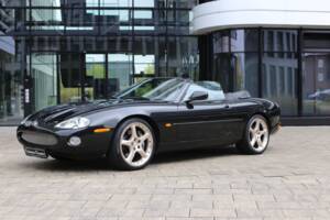 Immagine 33/45 di Jaguar XKR (2001)