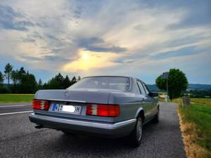 Bild 4/12 von Mercedes-Benz 300 SE (1986)