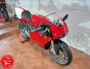 Immagine 2/21 di Ducati DUMMY (2001)