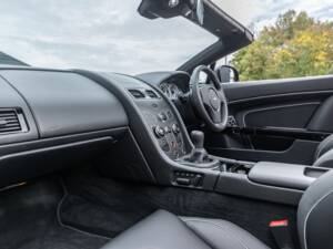 Bild 44/84 von Aston Martin V12 Vantage AMR Roadster (2018)