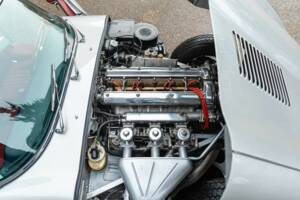 Bild 18/18 von Jaguar E-Type 4.2 (1965)