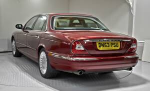 Image 11/50 of Jaguar XJR Super V8 (2004)