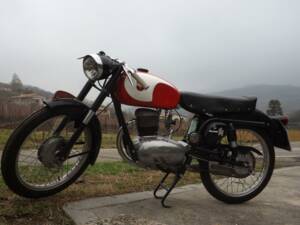 Imagen 2/50 de Gilera 150 Sport (1955)