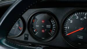 Afbeelding 13/26 van Porsche 911 Carrera 3.2 (1988)