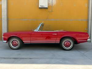 Image 14/18 de Mercedes-Benz 230 SL (1964)