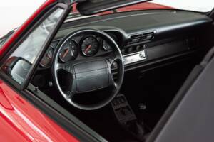 Afbeelding 29/48 van Porsche 911 Carrera 2 (1990)