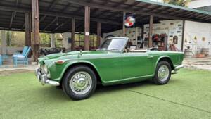 Image 5/66 of Triumph TR 4A IRS (1966)