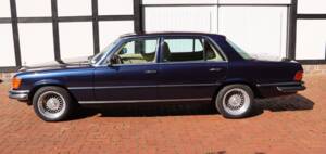 Image 18/57 de Mercedes-Benz 450 SEL 6,9 (1977)
