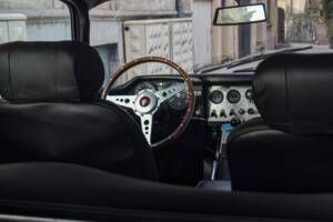 Imagen 3/8 de Jaguar E-Type (2+2) (1970)