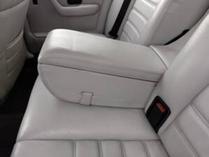 Bild 91/113 von BMW 735i (1986)