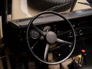 Image 12/30 de Land Rover 109 (1979)
