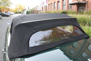 Image 14/20 of Jaguar XK 150 3.8 S OTS (1959)