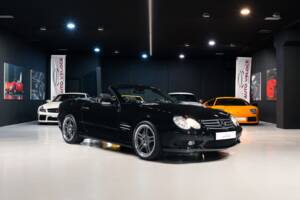 Image 3/31 of Mercedes-Benz SL 55 AMG (2003)