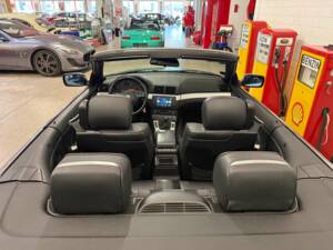 Image 19/19 of BMW 330Ci (2003)