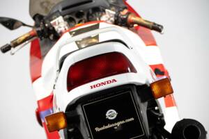 Immagine 25/49 di Honda CBR 1000 RR Fireblade (1995)